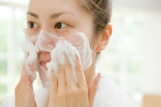 Korean facial care exfoliating