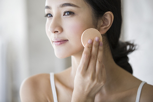 Korean facial make-up remover